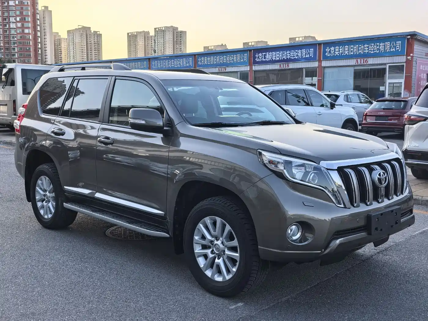 Toyota Prado 2016 3.5L Auto VX NAVI фото 3
