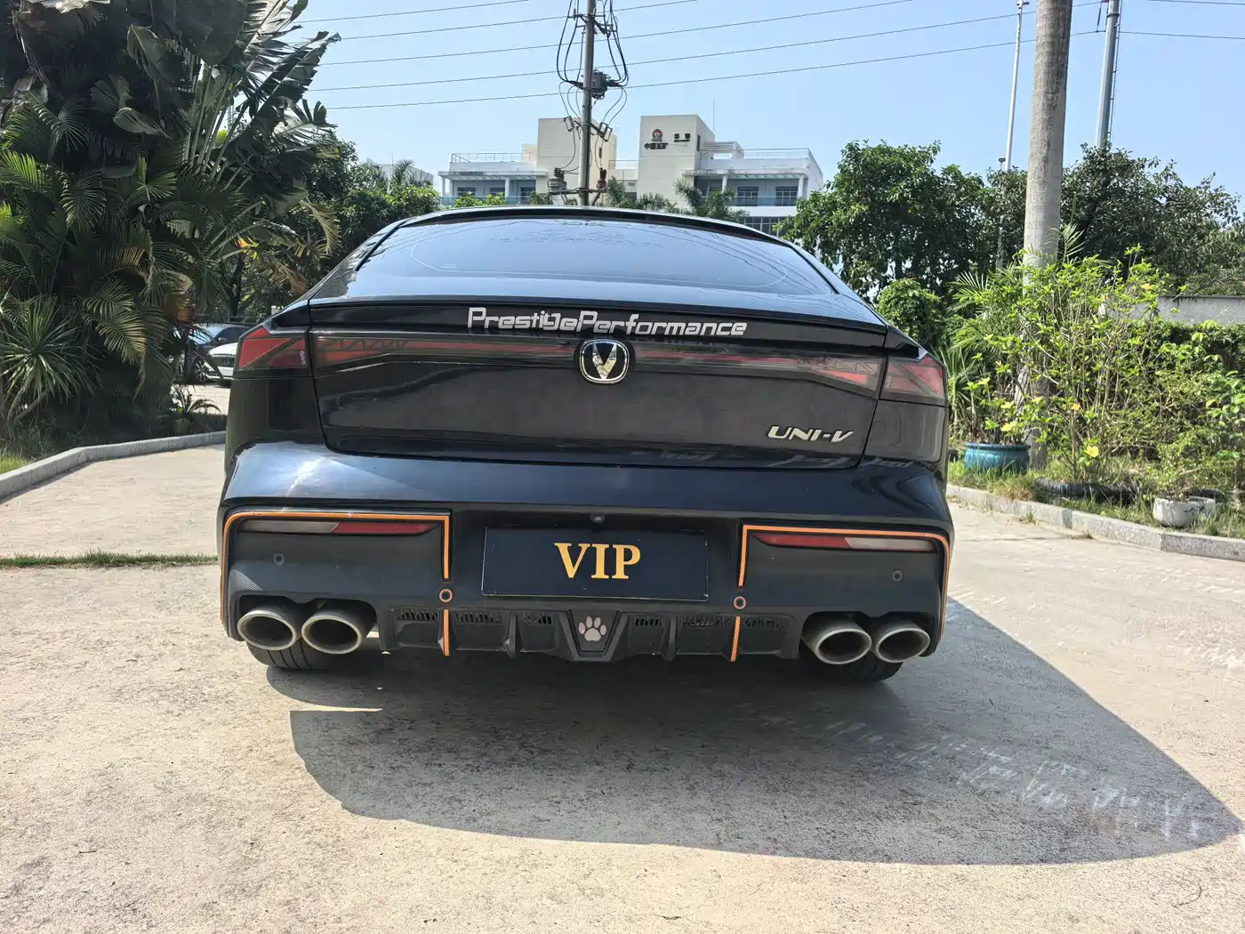 CHANGAN UNI-V