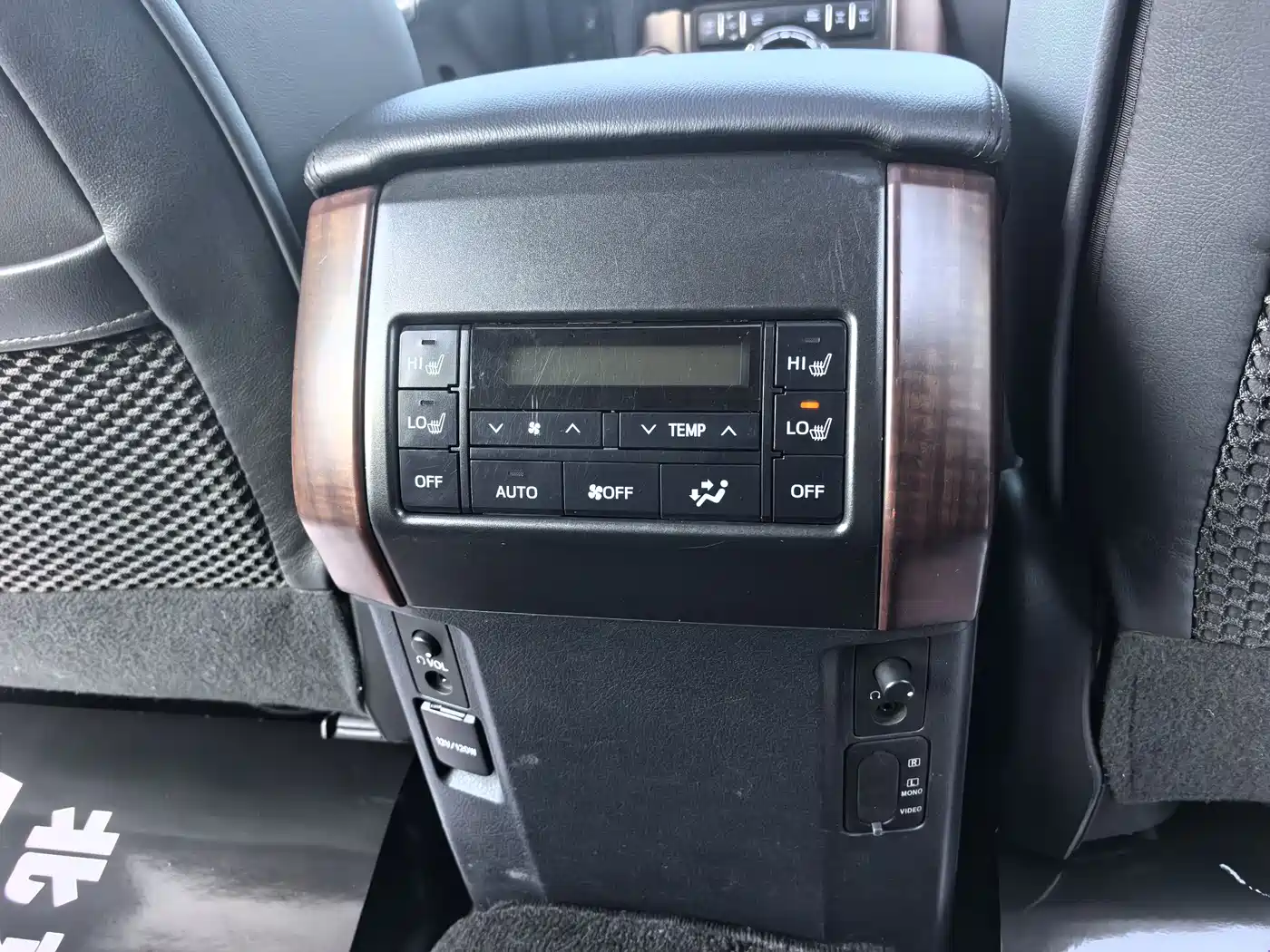 Toyota Prado 2016 3.5L Auto VX NAVI фото 17