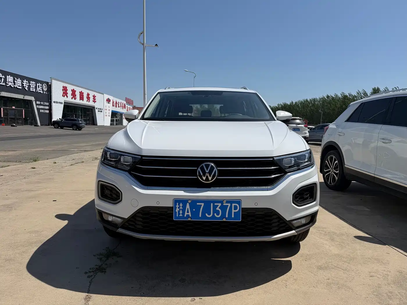 Volkswagen T-ROC 2022 280TSI DSG 2WD Comfort PLUS фото 2