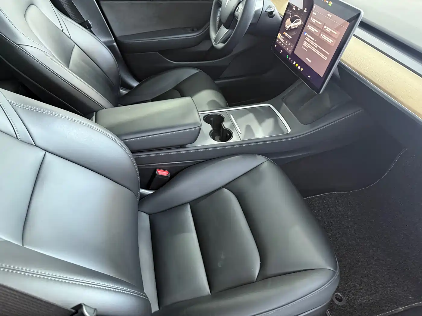 Tesla Model 3 2022 Model Rear-Wheel Drive Version фото 9