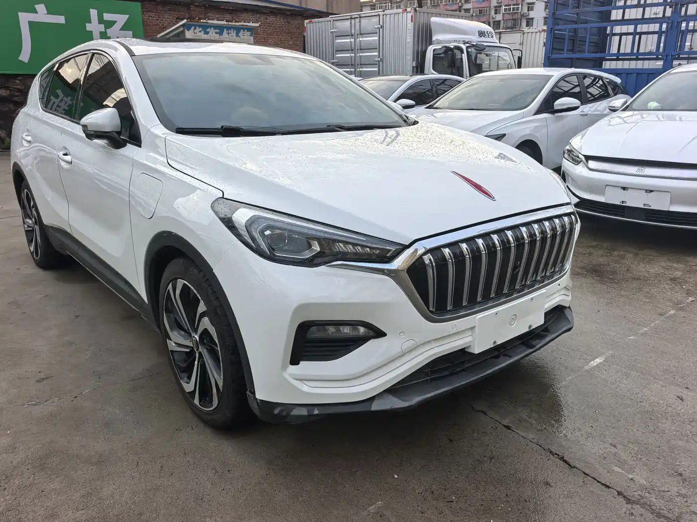 Hongqi E-HS3 2019 2019 Smart Connection Flag Joy FWD Version