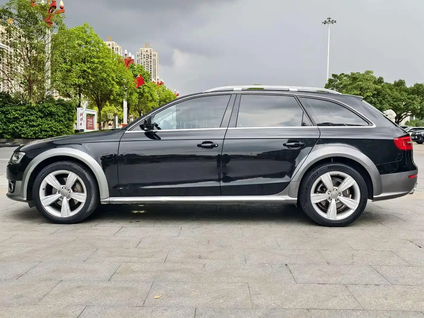 Audi A4 (Import) 2014 2014 40 TFSI allroad quattro plus