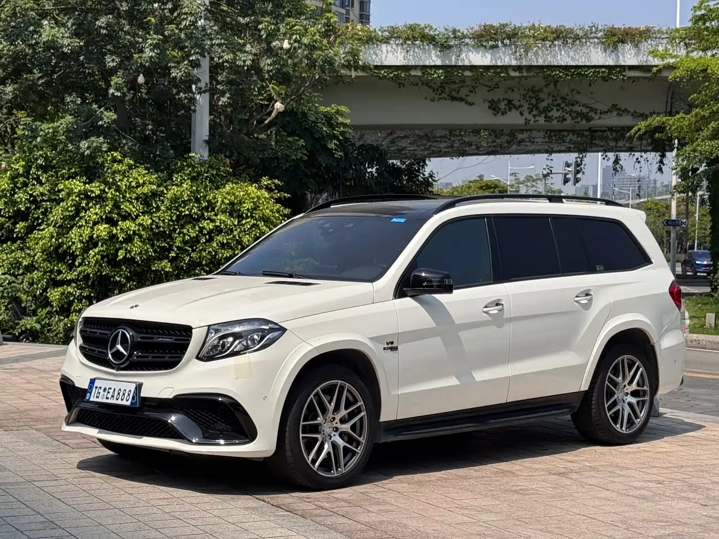 Mercedes-Benz GLS AMG 2017 AMG GLS 63 4MATIC