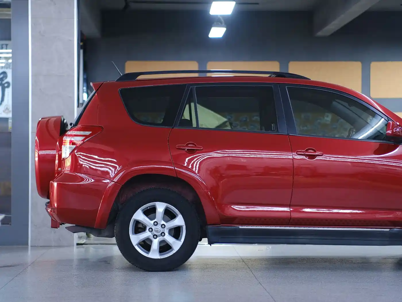 Toyota RAV4 Rongfang 2009 2.4L Automatic Luxury Edition фото 14