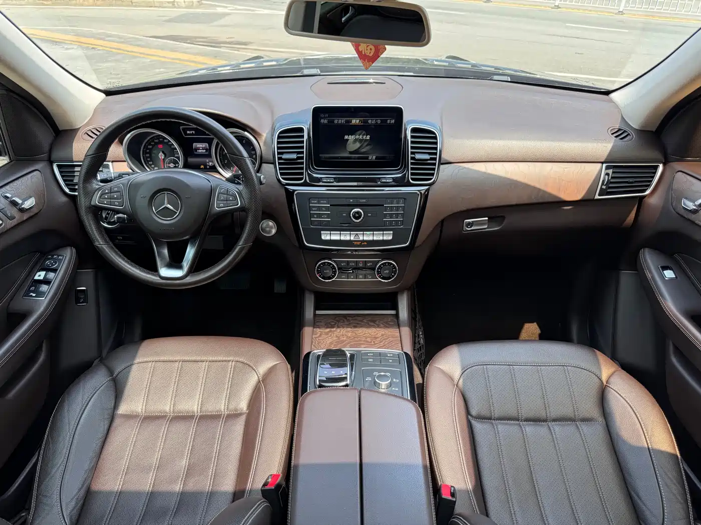 Mercedes-Benz GLE 2015 GLE 400 4MATIC фото 9