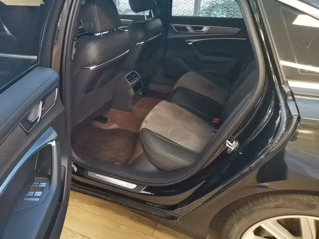 Audi A6L 2024 45 TFSI Premium Dynamic фото 24