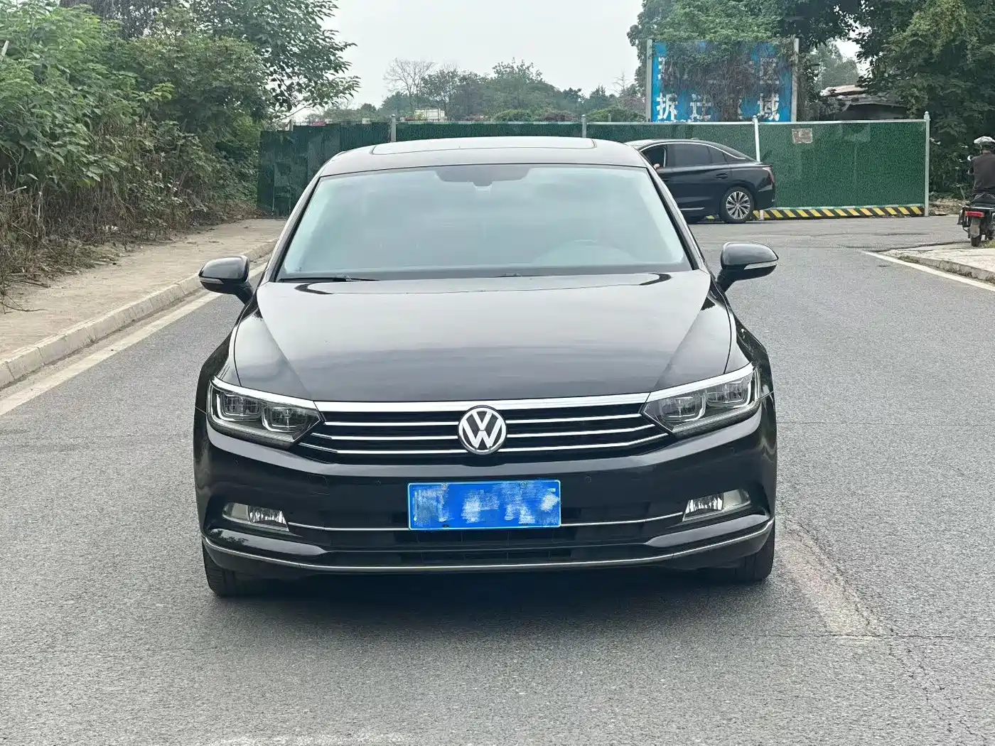 Volkswagen Magotan 2019 330TSI DSG Luxury Class China VI фото 2