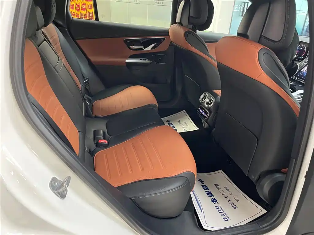 Mercedes-Benz GLC 2023 Facelift GLC 300 L 4MATIC Sport 5-Seater фото 22