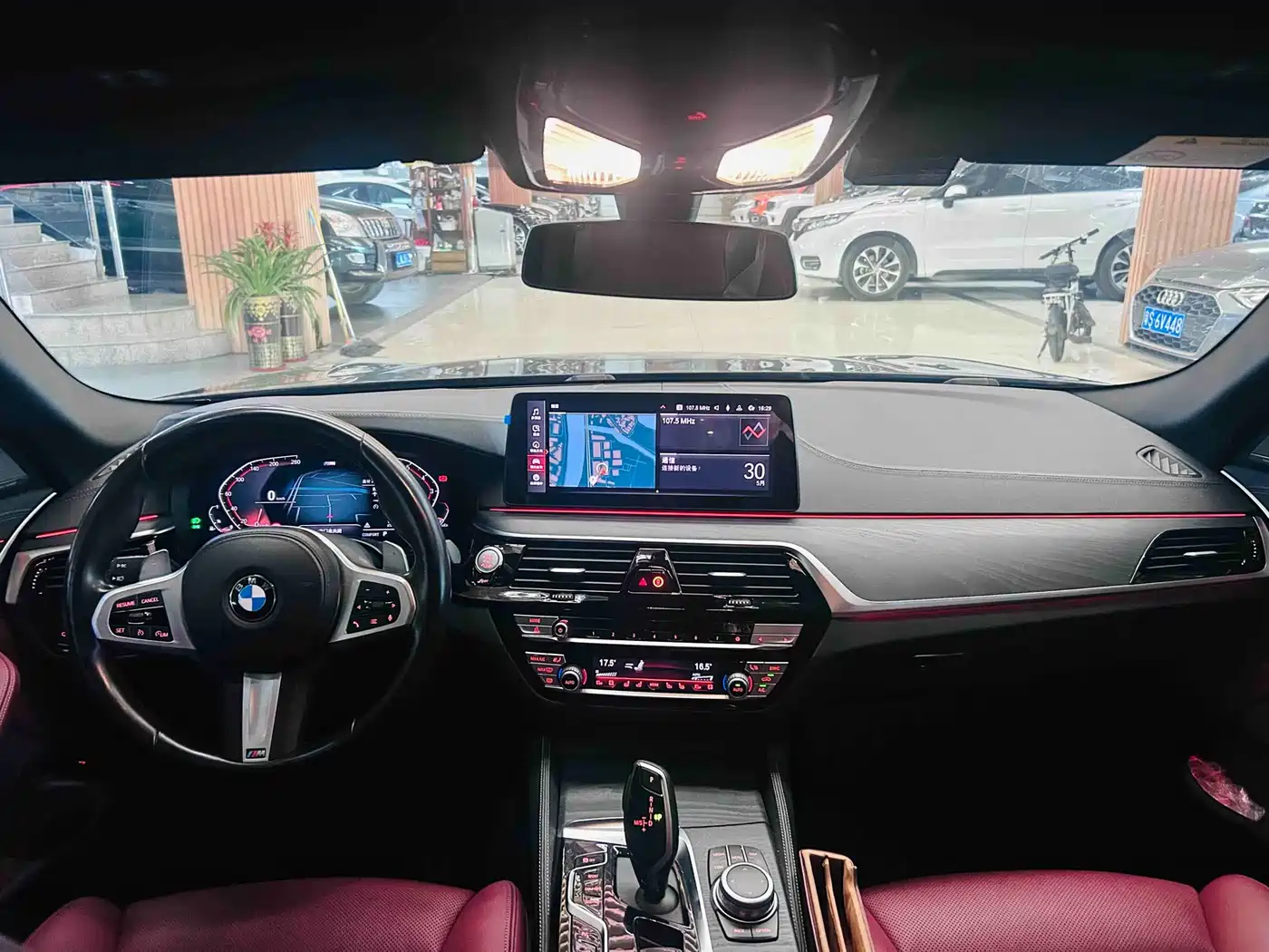 BMW 5 Series 2022 530Li Exclusive M Sport Package фото 15