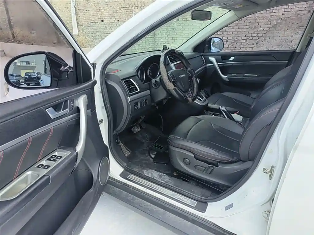 Haval H6 2017 Blue Label Sport 1.5T Auto 2WD Luxury фото 16
