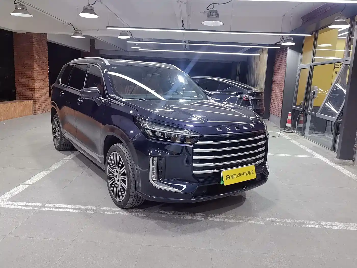 Exeed Landmark C-DM 2025 2025 180 Ultra Long Range AWD (6-Seater)