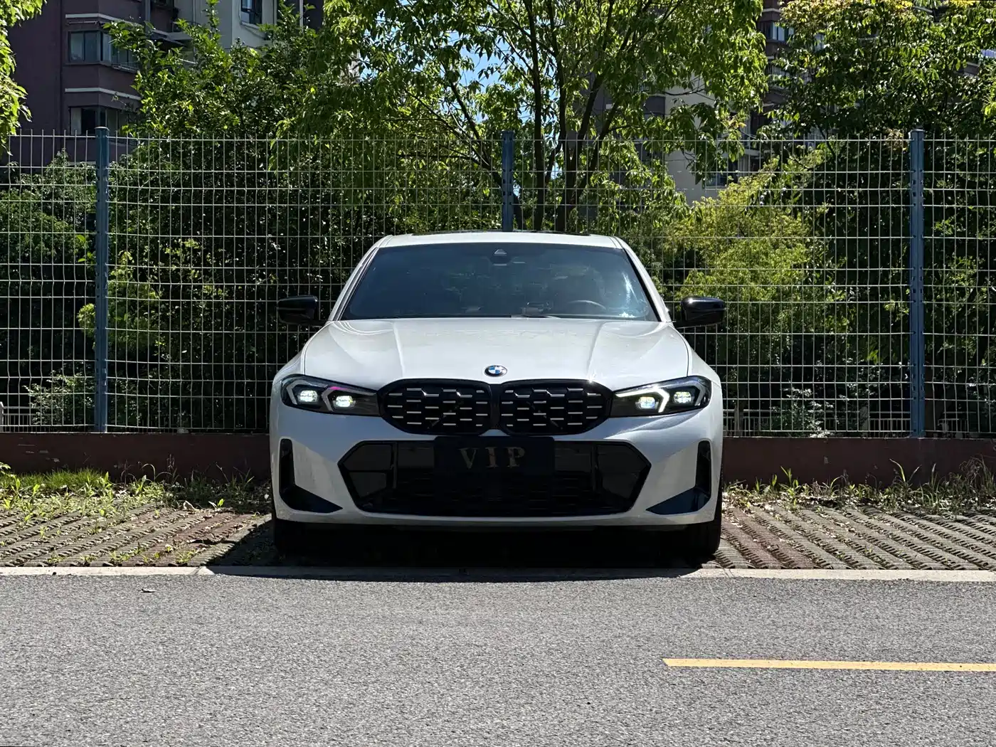 BMW 3 Series 2024 325i M Sport Shadowline Package фото 2
