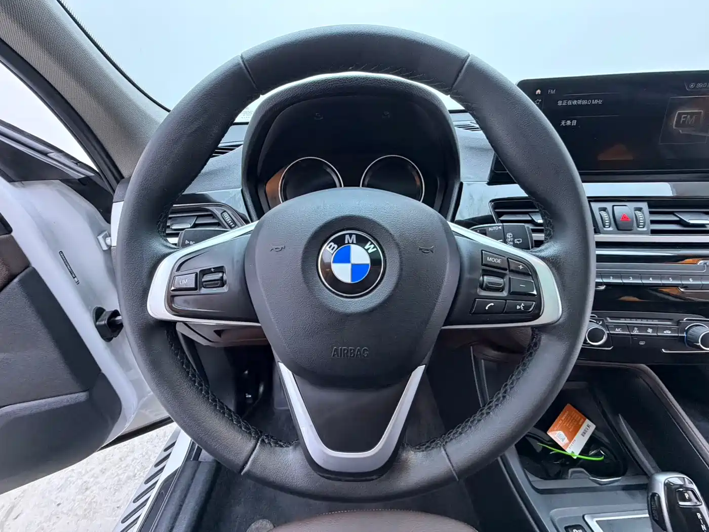 BMW X1 2022 sDrive20Li Fashion фото 7