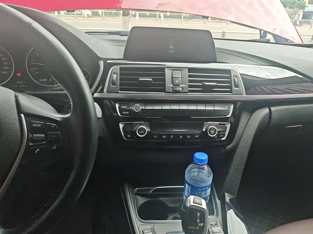 BMW 3 Series 2018 320Li Fashion Style фото 13