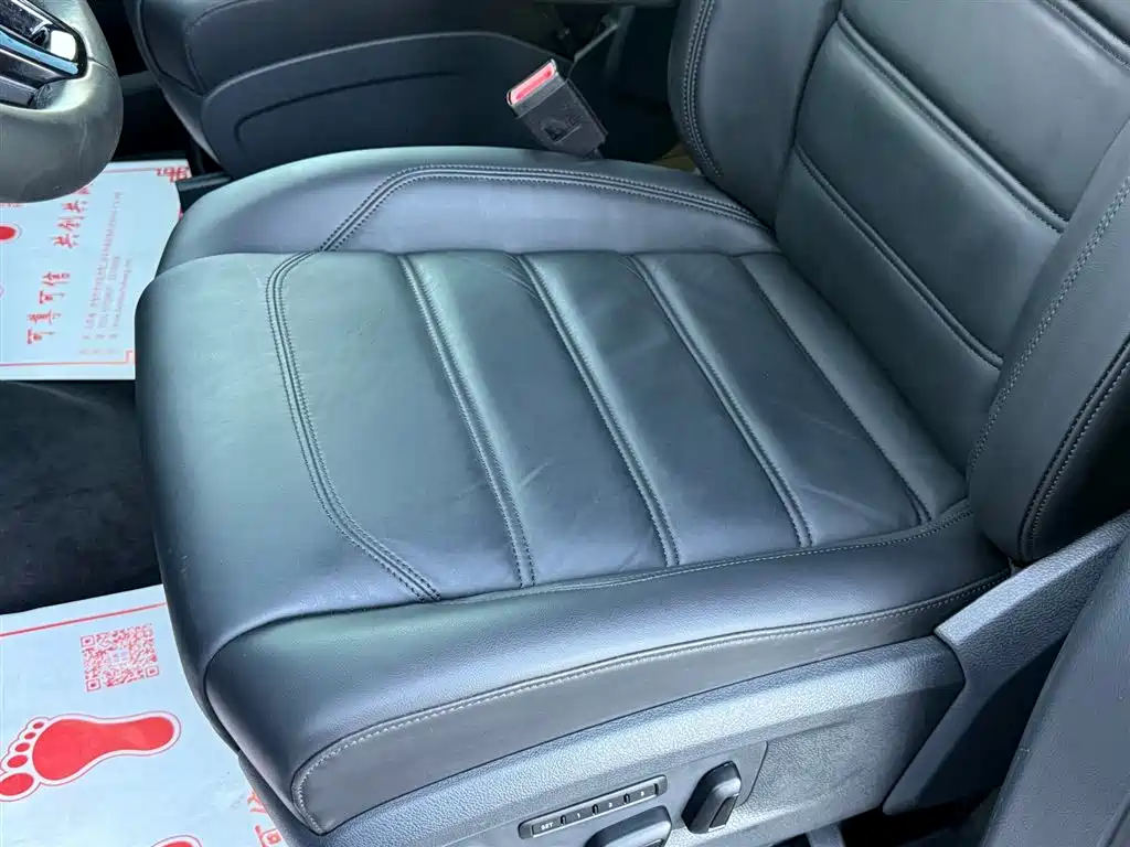 Volkswagen Multivan 2016 2.0TSI 4WD Prestige 7-Seater фото 16