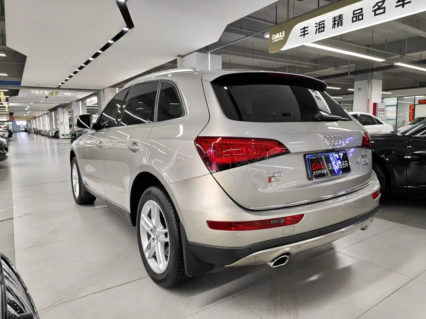 Audi Q5 2017 40 TFSI Technology фото 14