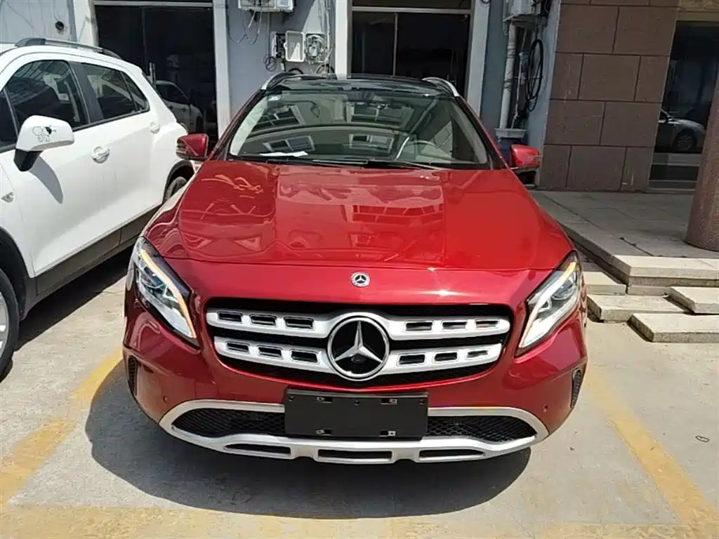 Mercedes-Benz GLA 2018 GLA 200 Fashion фото 3