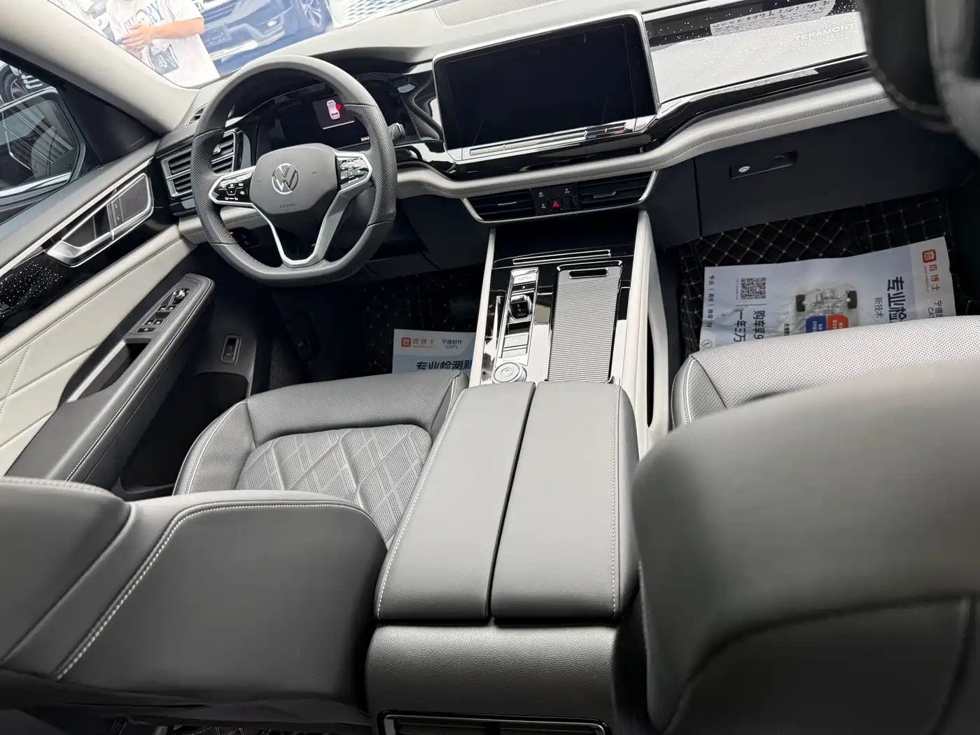 Volkswagen Teramont 2024 380TSI 4WD Prestige Luxury Edition фото 8