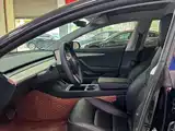 Фото 4 - Tesla Model 3