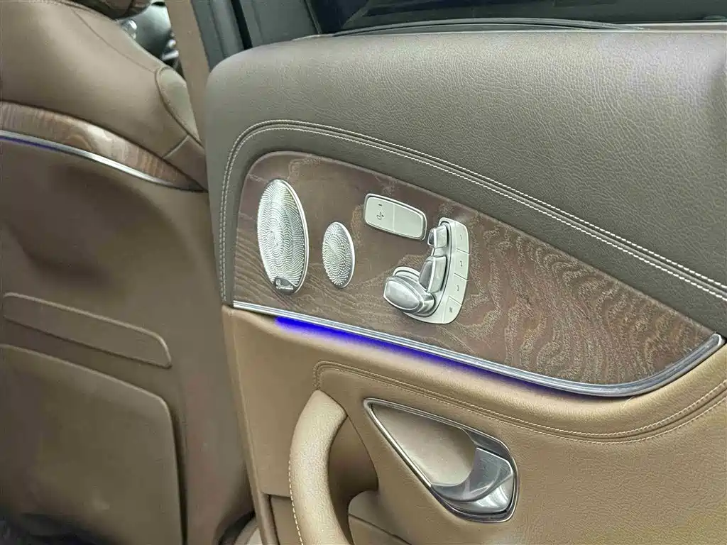 Mercedes-Benz E-Class 2020 Facelift E 300 L Exclusive фото 14