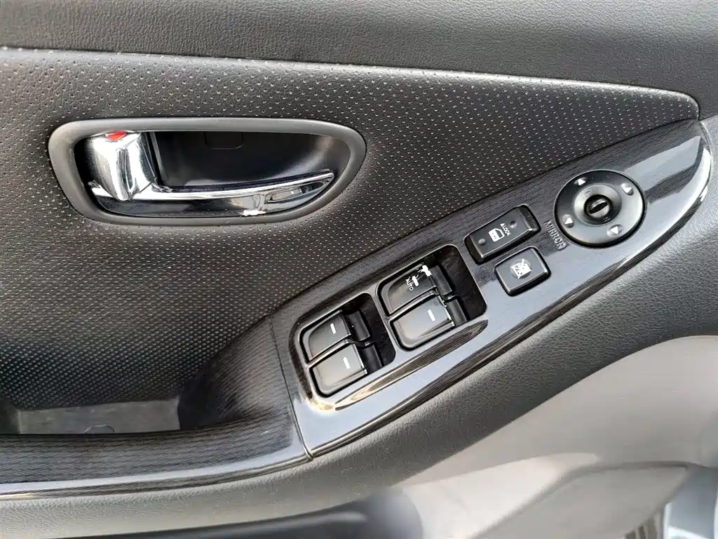 Hyundai Elantra 2011 1.6L Automatic Luxury фото 10