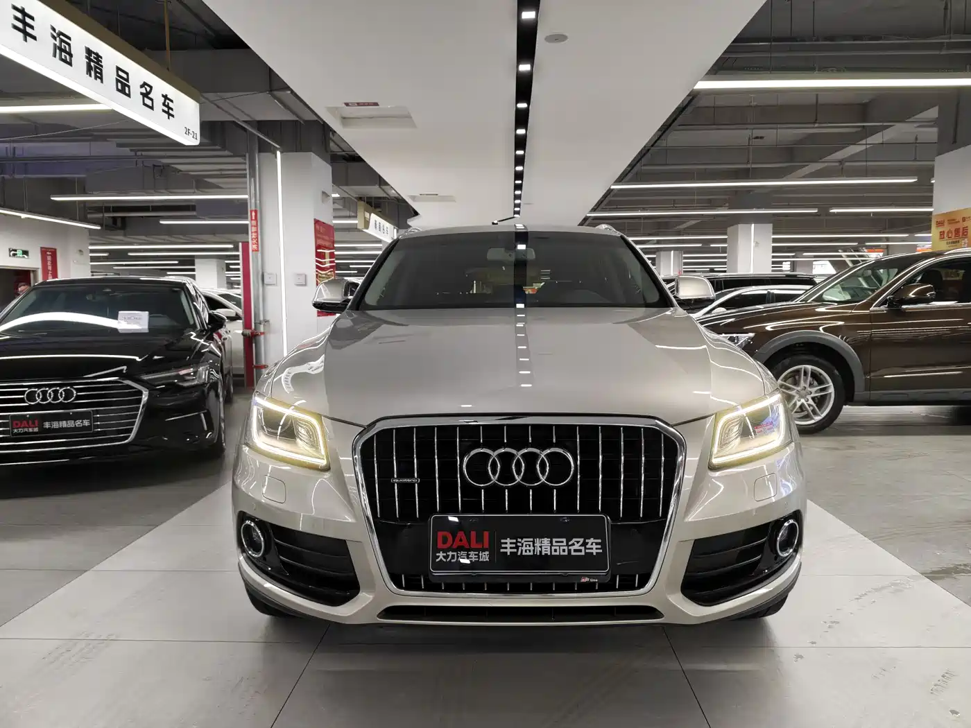 Audi Q5 2017 40 TFSI Technology фото 2