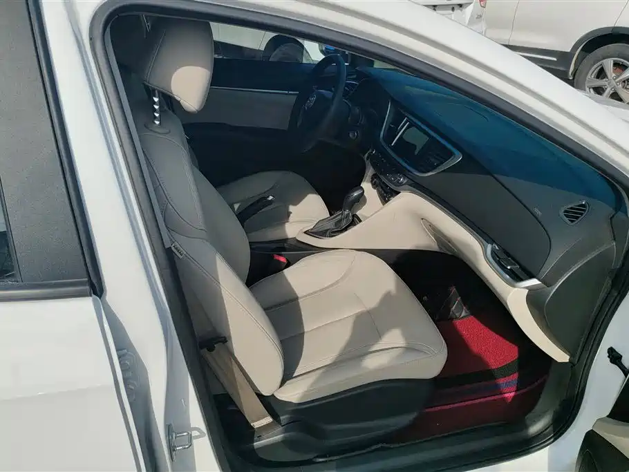 Buick Excelle 2021 Exemplar 1.5L Auto Progressive фото 8
