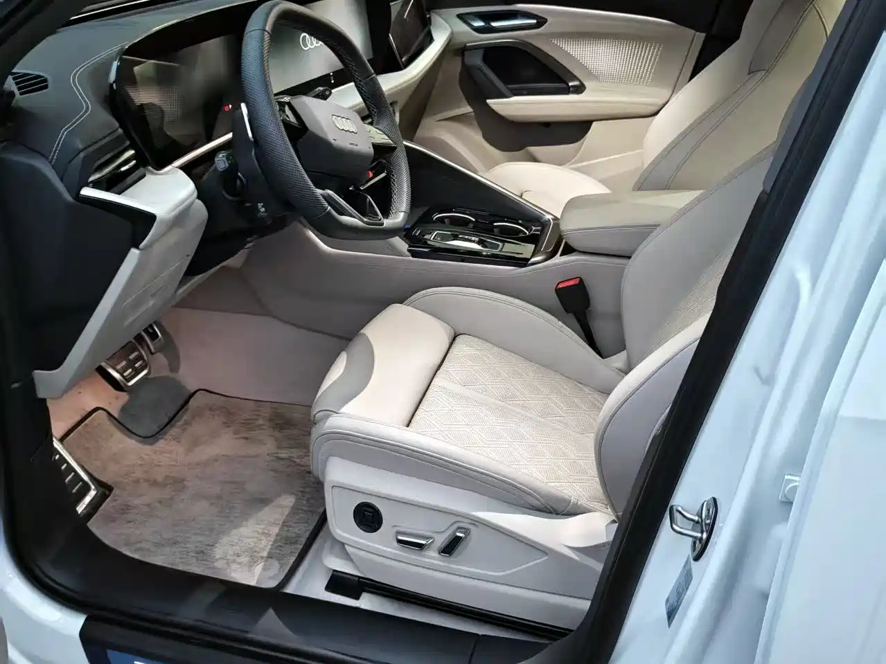 Audi Q5L 2026 2026 Luxury Sport 150kW