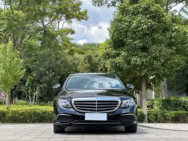 Mercedes-Benz E-Class 2019 Facelift E 300 L Fashion — фото 2