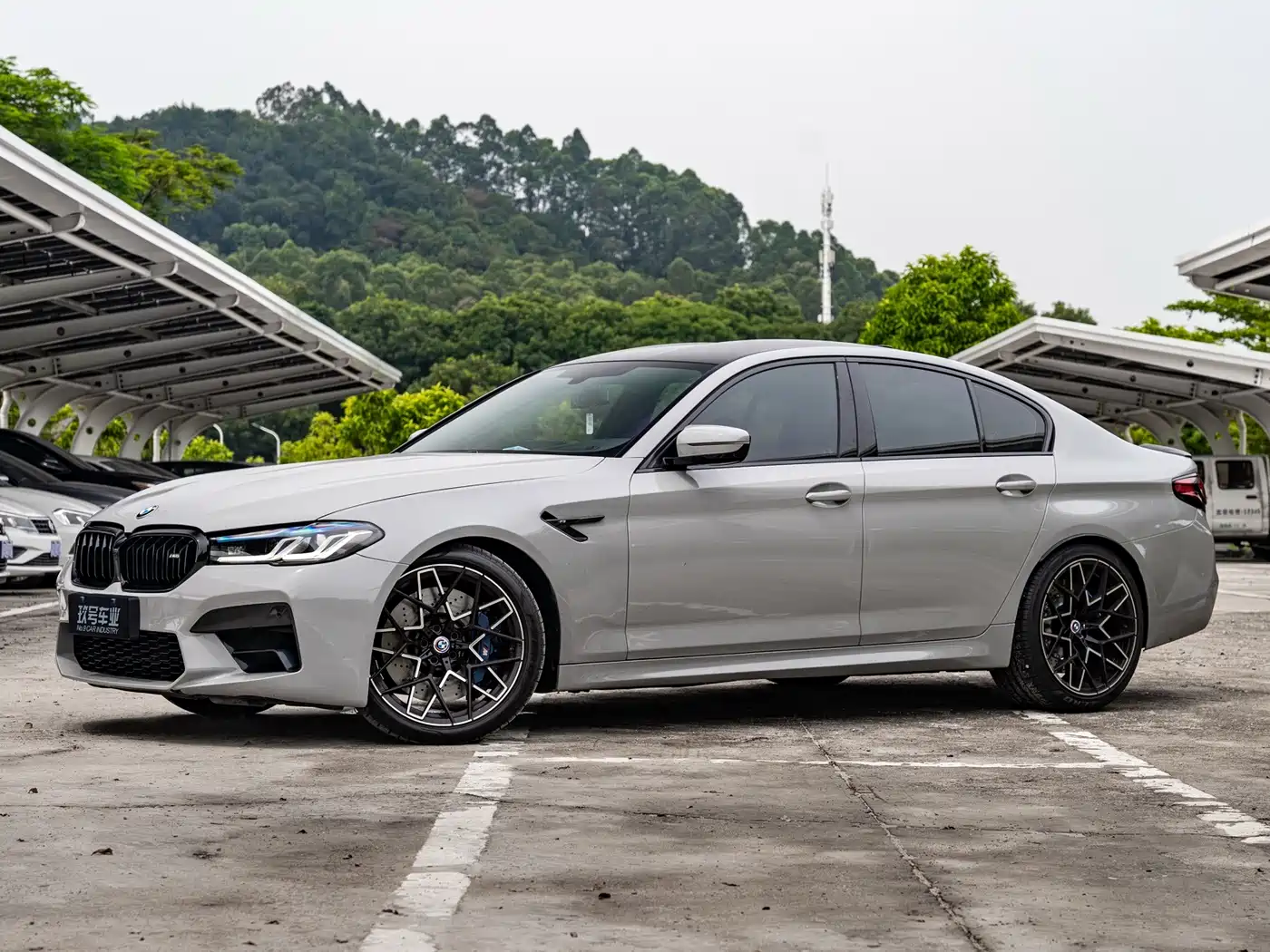 BMW M5
