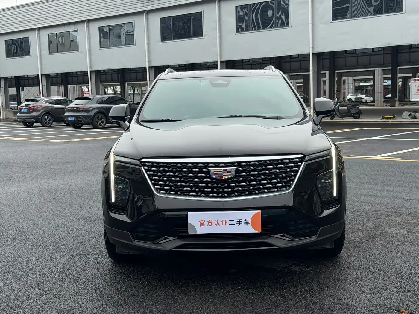 Cadillac XT4 2023 2024 28T 2WD Luxury