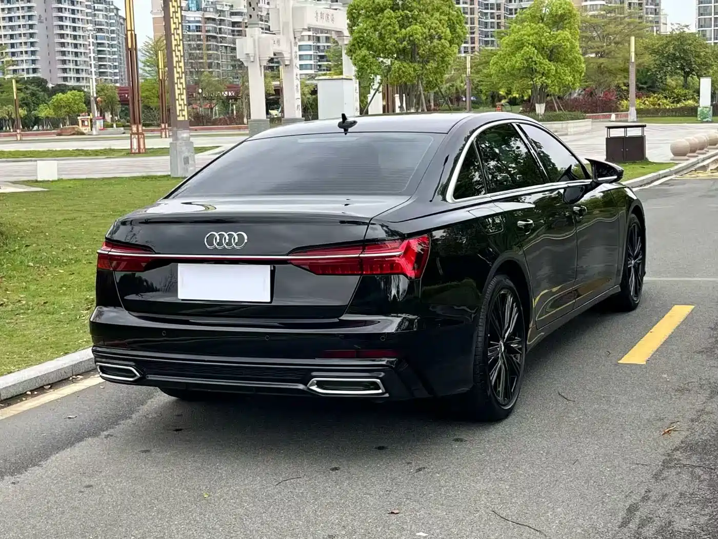 Audi A6L 2021 45 TFSI quattro Exclusive Sport фото 9