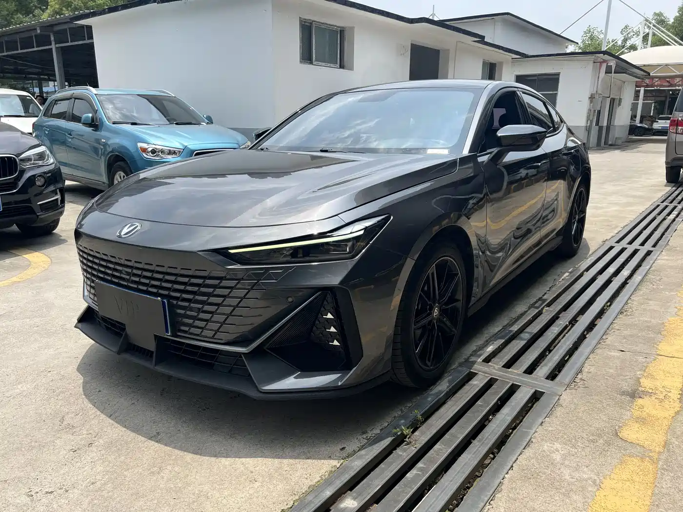 Changan UNI-V 2022 1.5T Premium Model