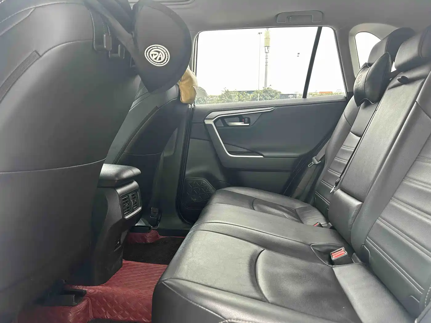Toyota Wildlander 2021 2.0L CVT 2WD Luxury Edition фото 7