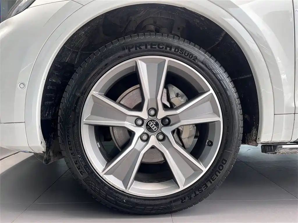 Audi Q5L 2022 45T Luxury Dynamic фото 17