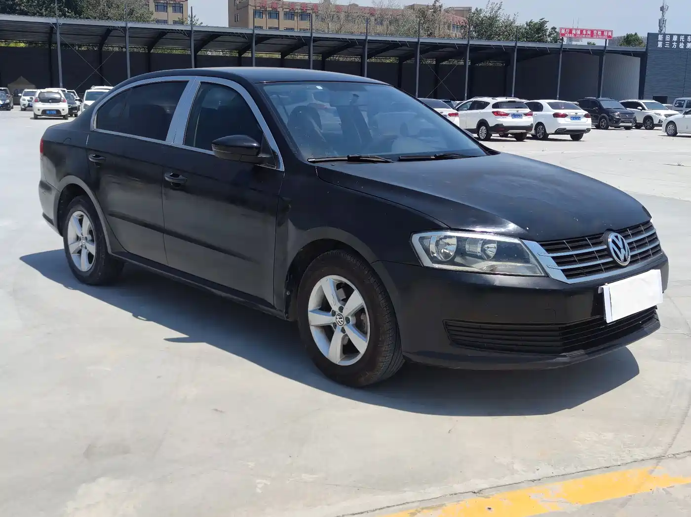 Volkswagen Lavida 2013 Facelift Classic 1.6L Manual Trend фото 3
