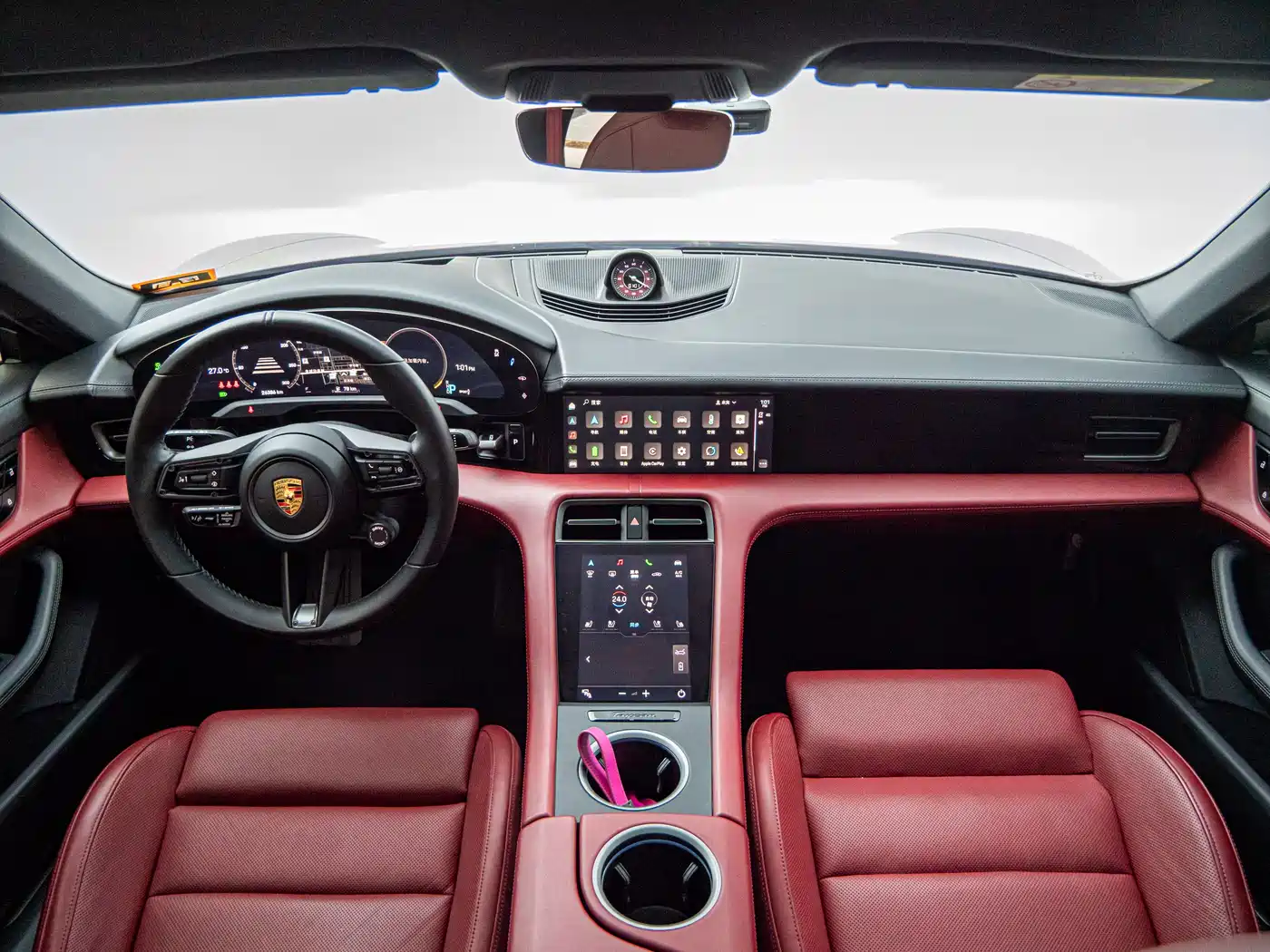 Porsche Taycan 2020 Taycan фото 25