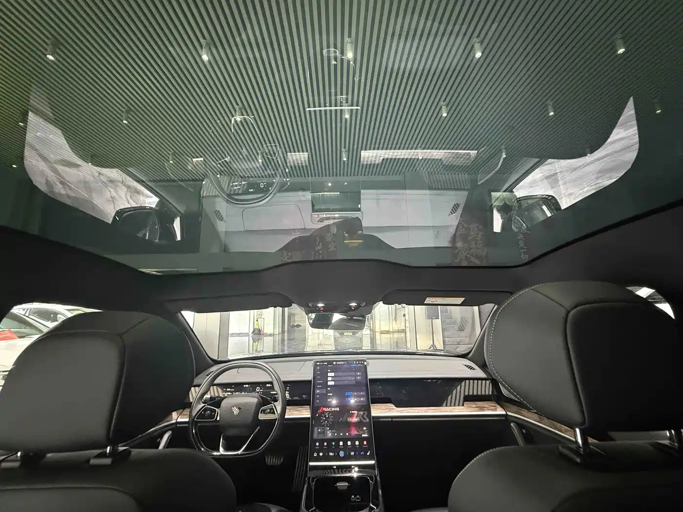 Nezha Auto Nezha S 2023 2024 Model Range Extender 1060 Lite