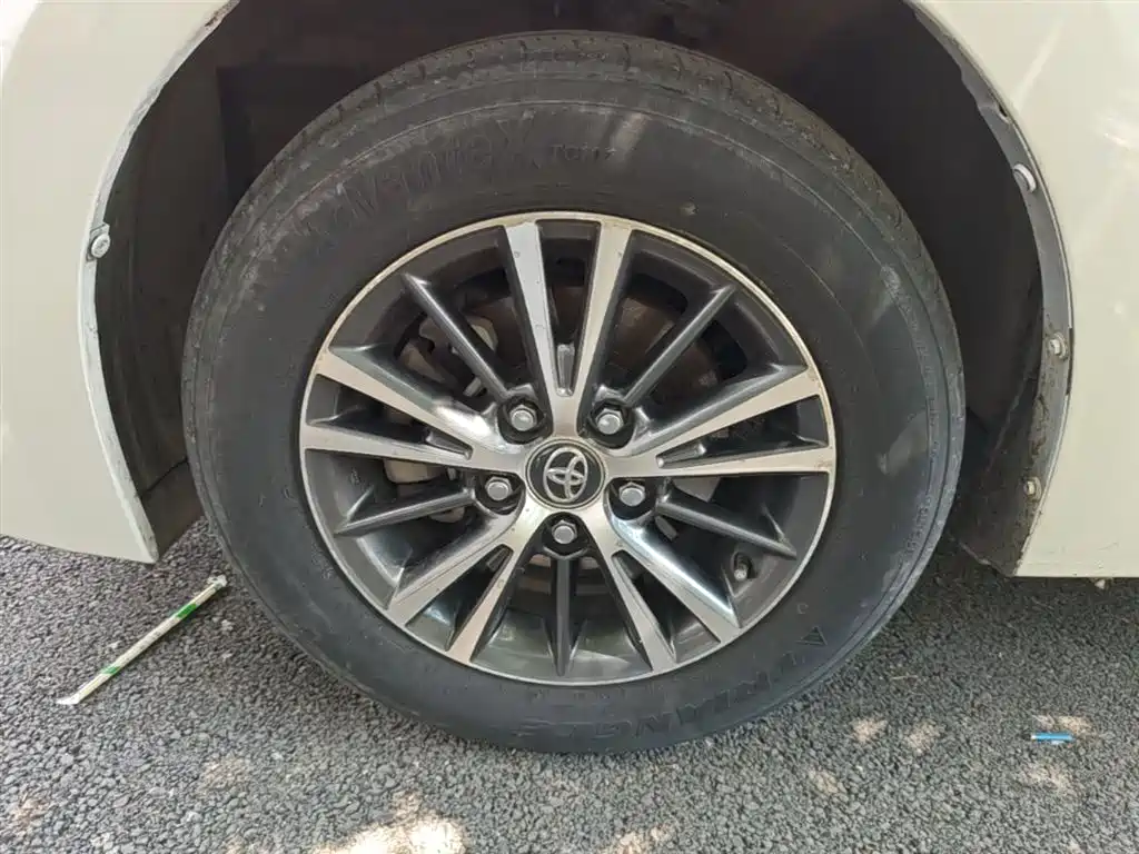 Toyota Levin 2014 1.6G CVT Elite Edition фото 23