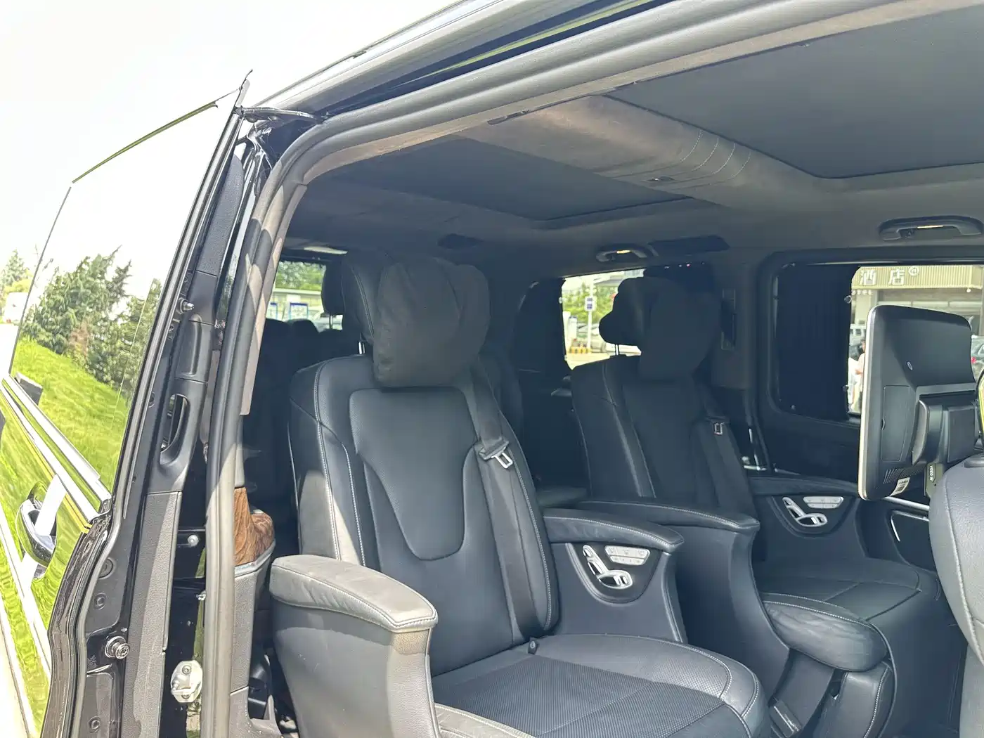 Mercedes-Benz V-Class 2018 V 260 Premium Edition China VI фото 7