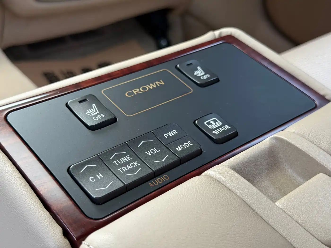 Toyota Crown 2010 2.5L Royal Leather Sunroof Navigation фото 18