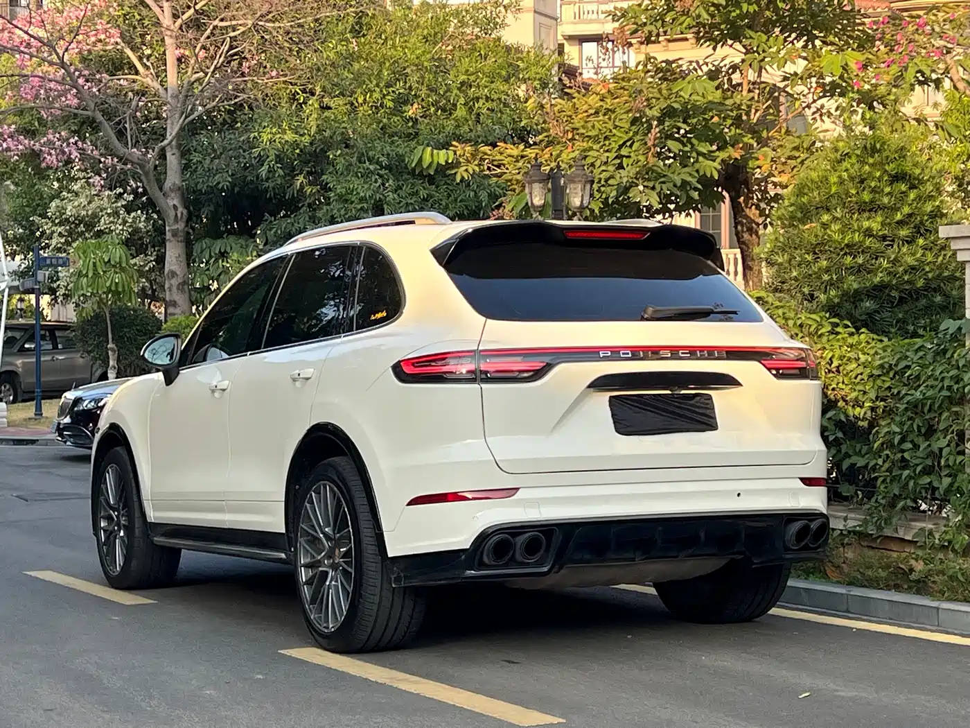 Porsche Cayenne 2011 Cayenne S 4.8L фото 9