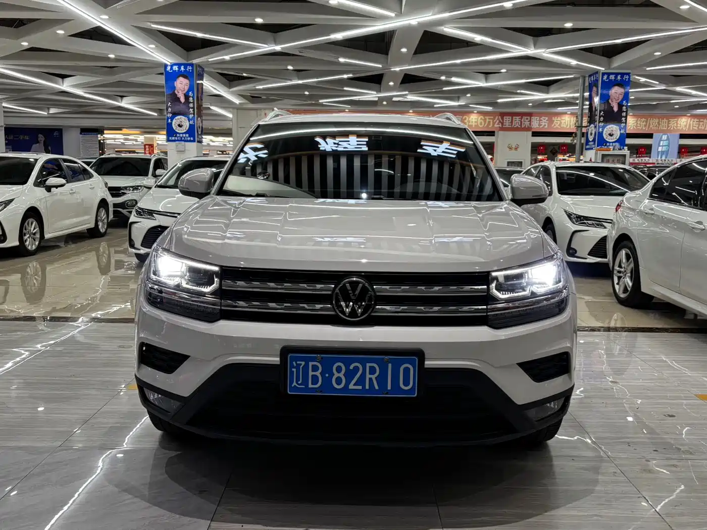 Volkswagen Tharu 2022 280TSI FWD Luxury Edition фото 2