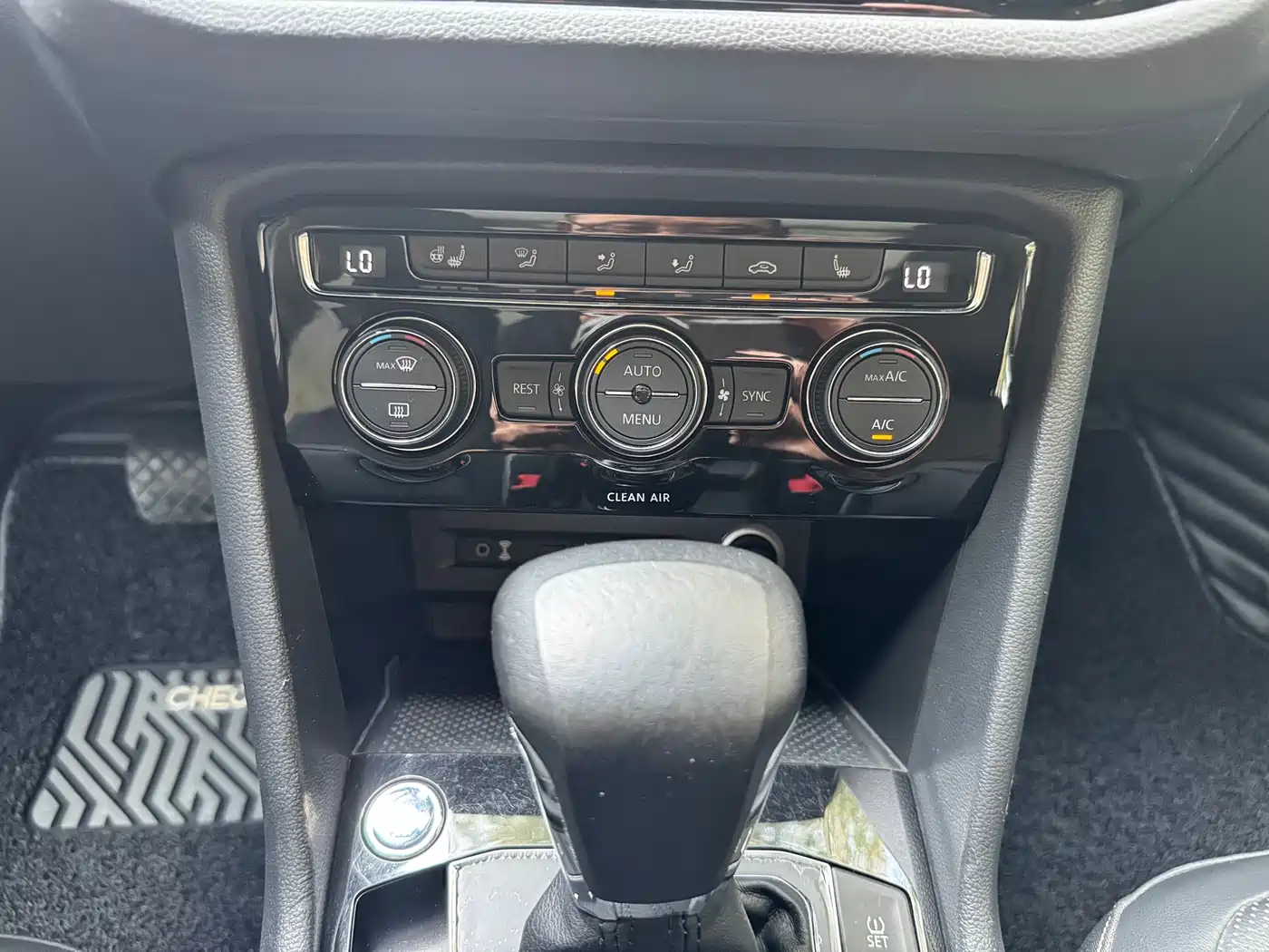 Volkswagen Tiguan L 2017 330TSI Automatic 2WD Flagship Edition фото 10