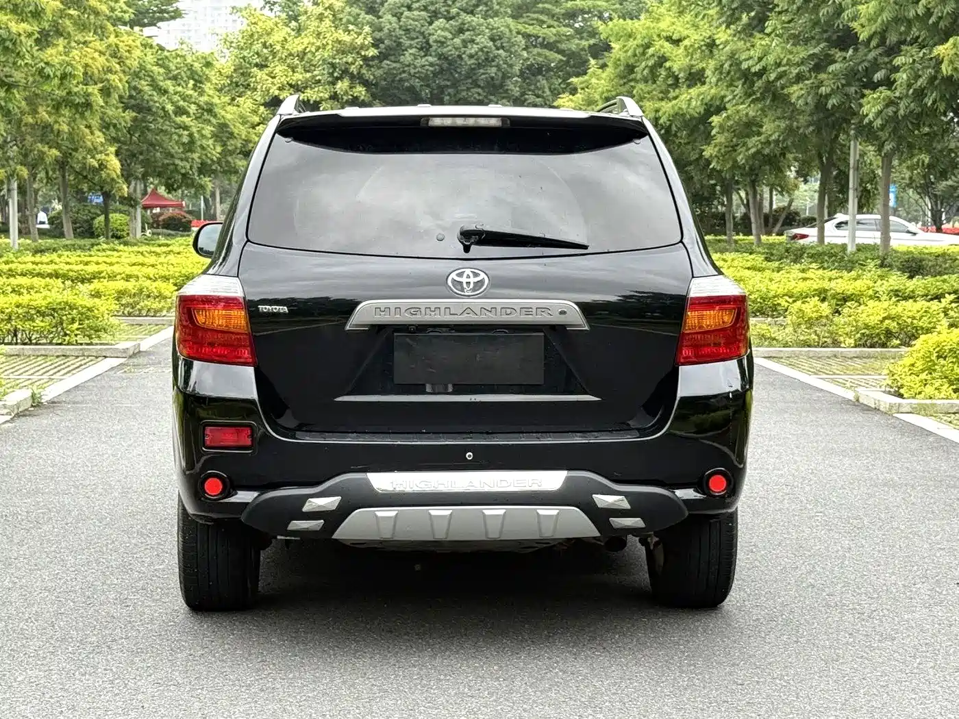 Toyota Highlander 2011 2.7L 2WD 7-seat Luxury фото 9