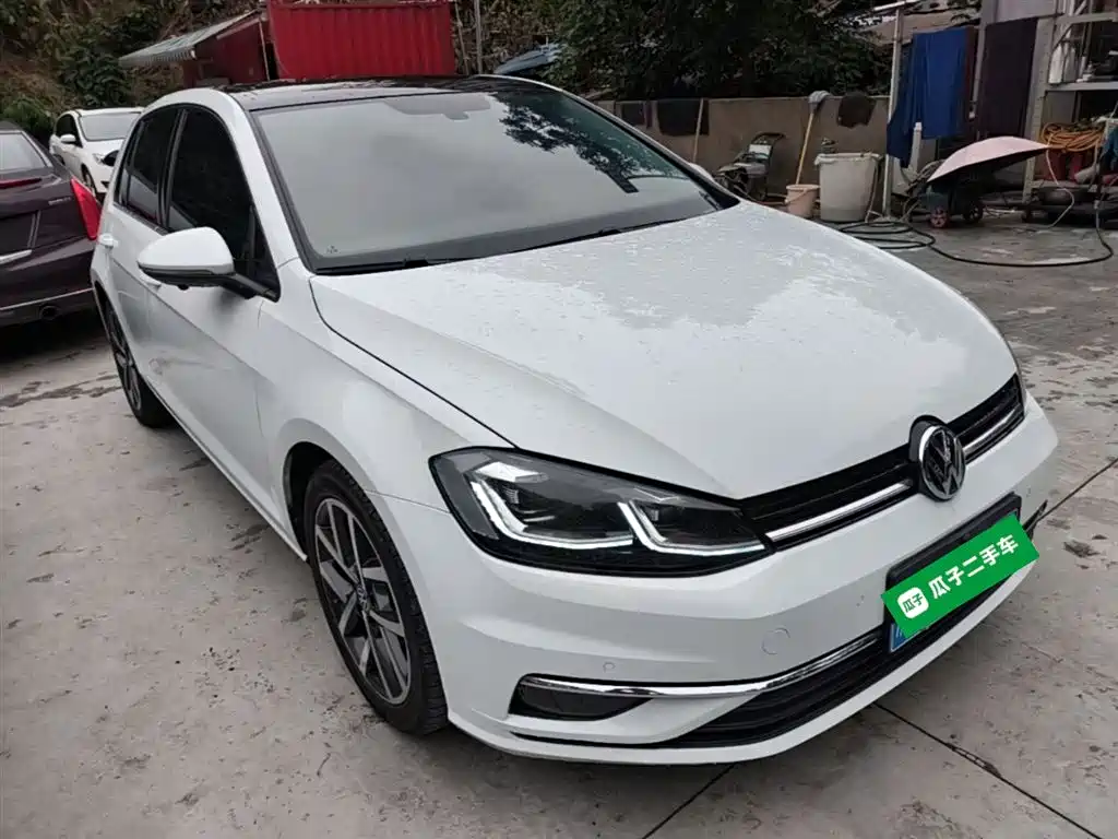 Volkswagen Golf 2020 Beloved Edition 280TSI DSG Comfort фото 22