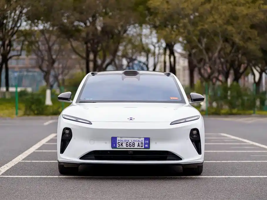 NIO NIO ET5T