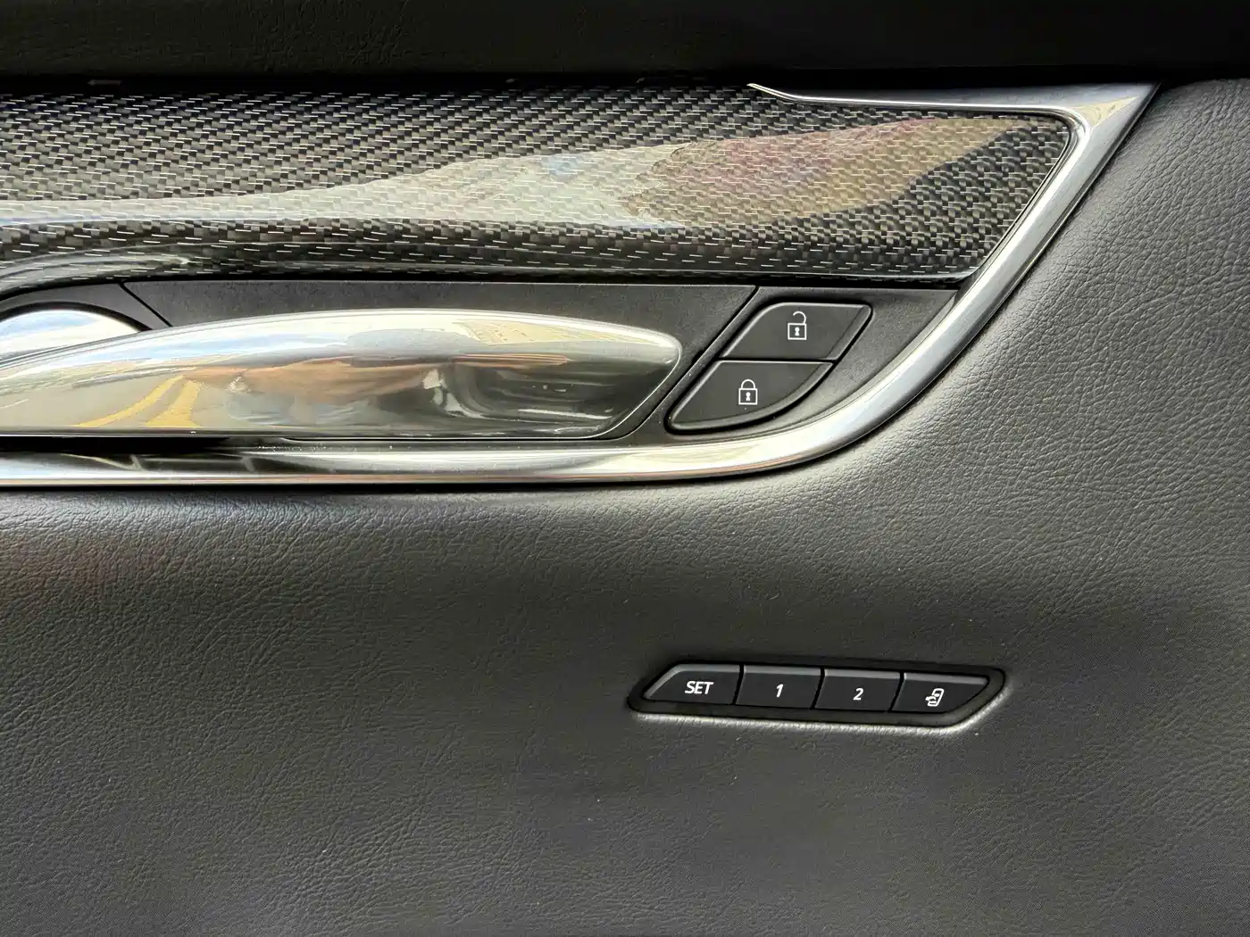 Cadillac XT5 2022 2.0T AWD Luxury (Hummingbird Edition) фото 14