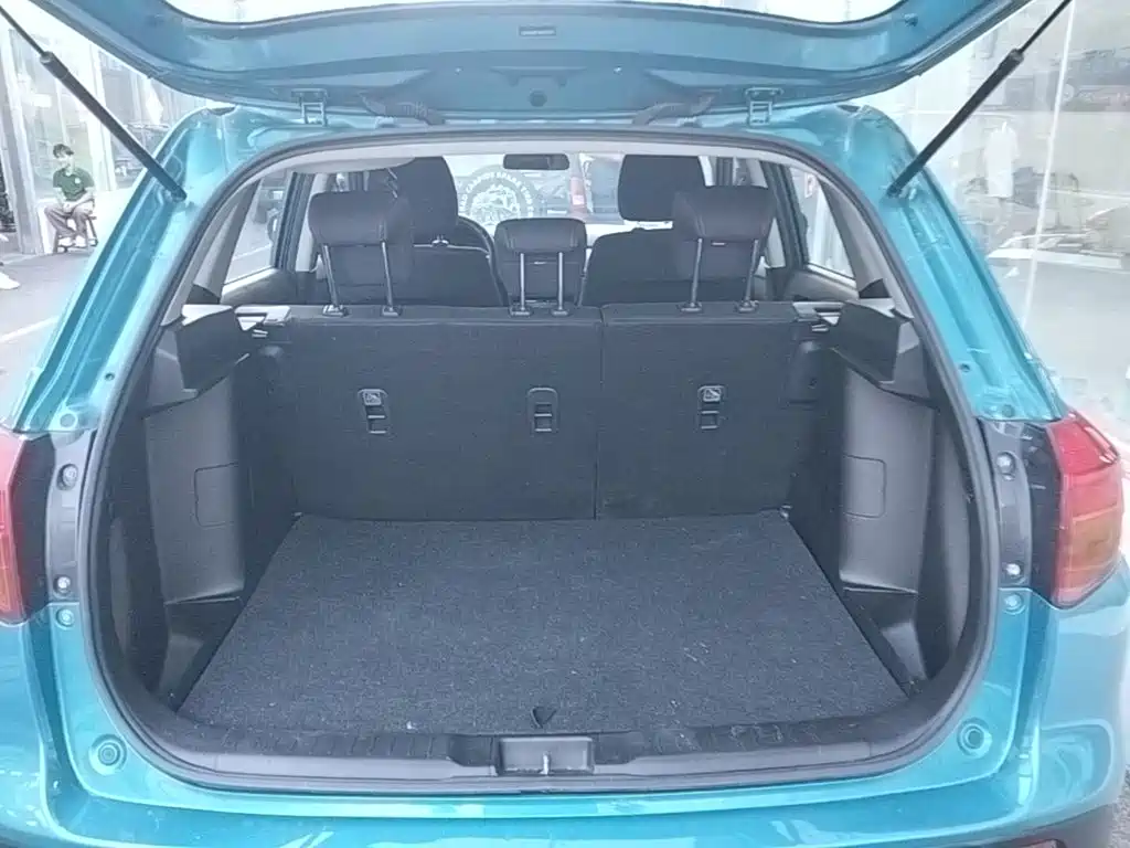 Suzuki Vitara 2017 2016 1.6L Manual 2WD Progressive Model